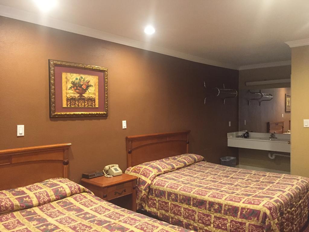 Motel Beverly 2*